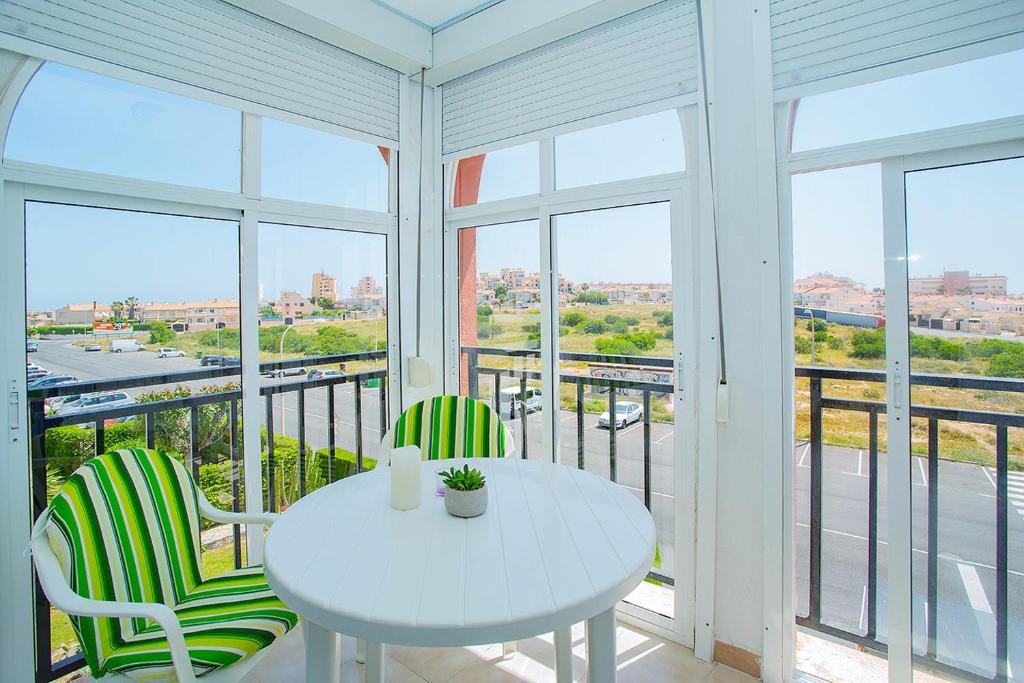 049 Torremar Sunny Relax - Alicante Holiday, Torrevieja ...