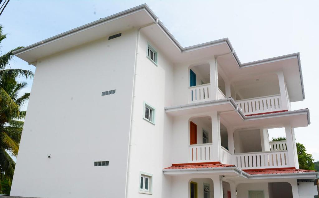 Budova, kde se aparthotel nachází