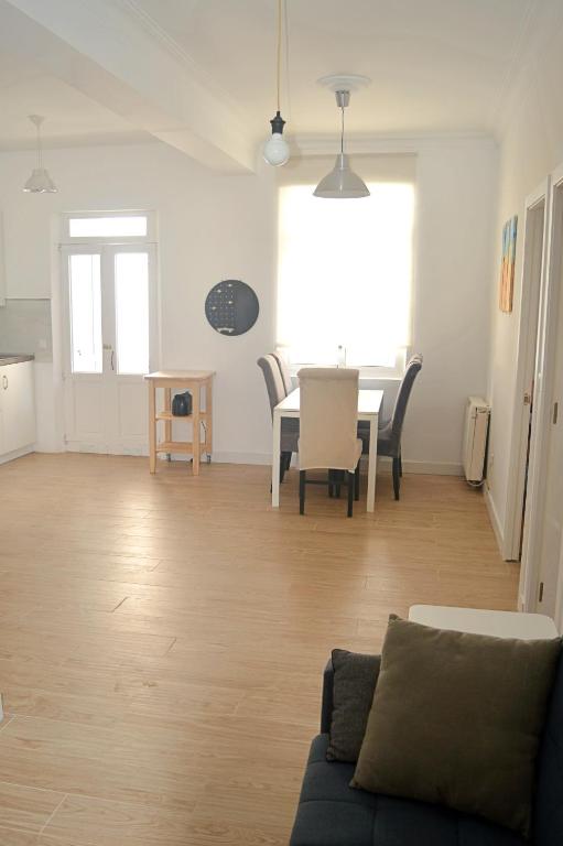 Posezení v ubytování Apartamento en centro de Ferrol