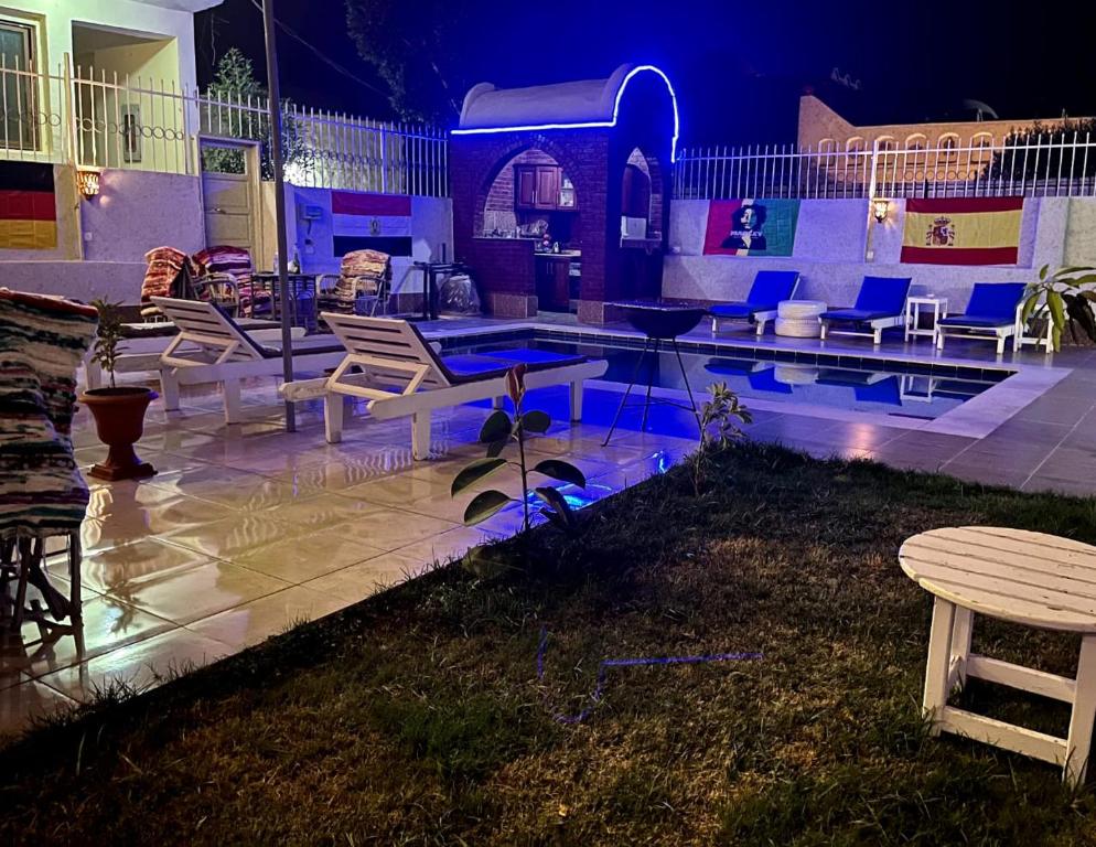 Bazén v ubytování Luxor Oasis Guest House nebo v jeho okolí