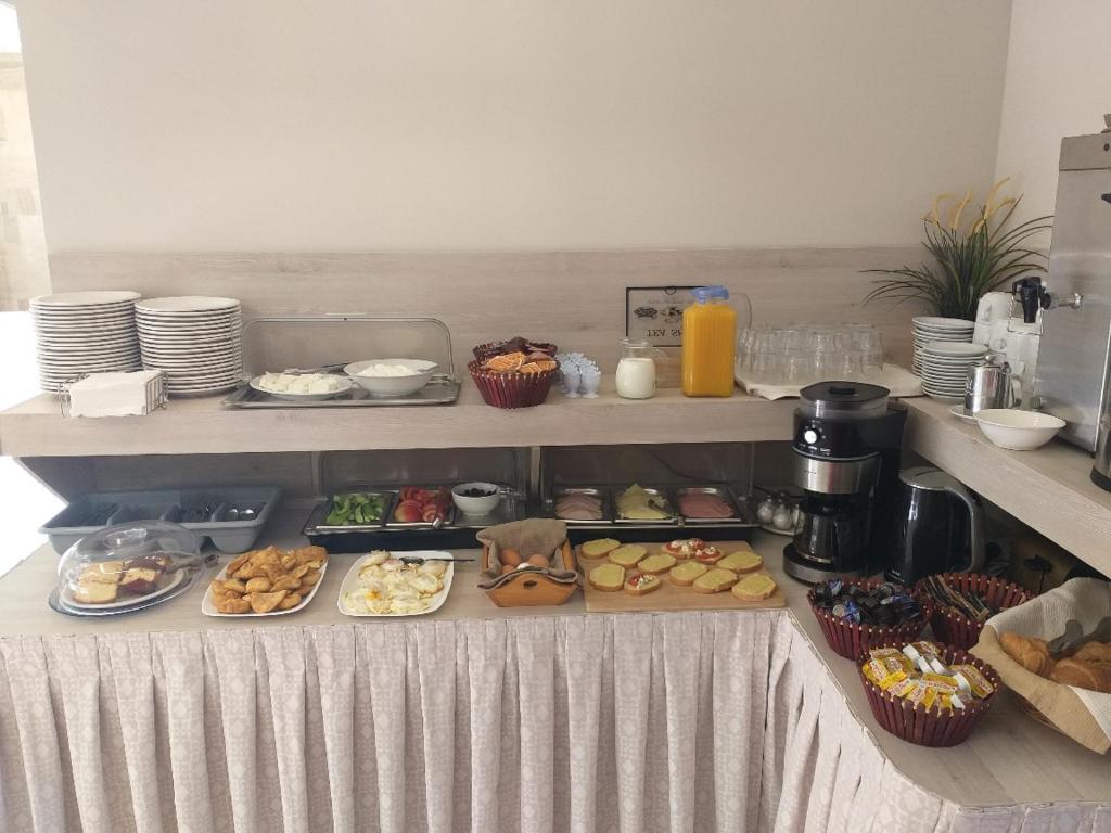 Jídlo v aparthotelu nebo okolí