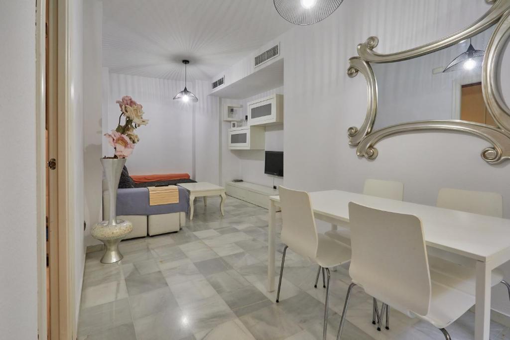 Posedenie v ubytovaní TWO BEDROOMS Leonor Dávalos