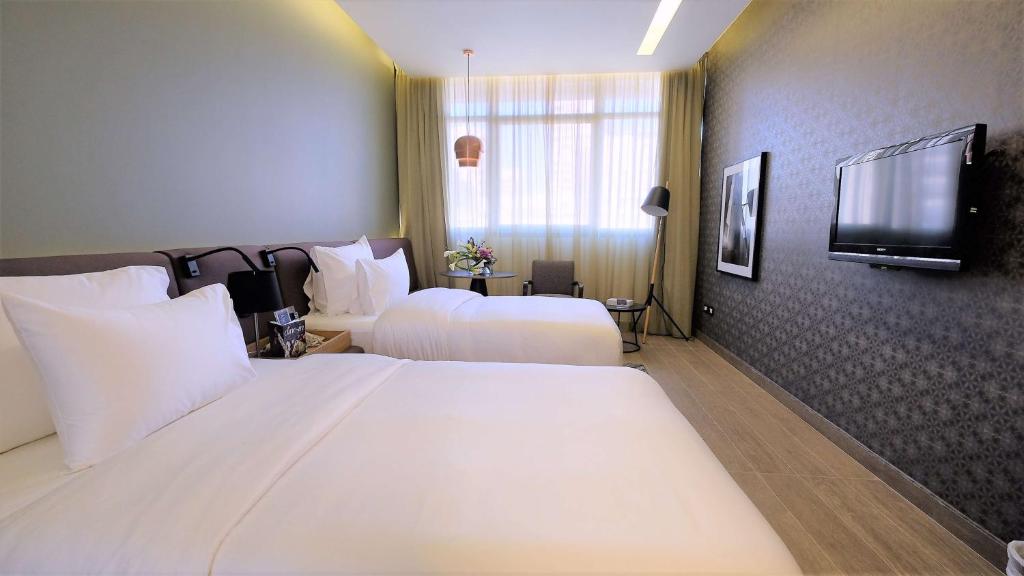 Postel nebo postele na pokoji v ubytování Radisson Blu Hotel, Beirut Verdun