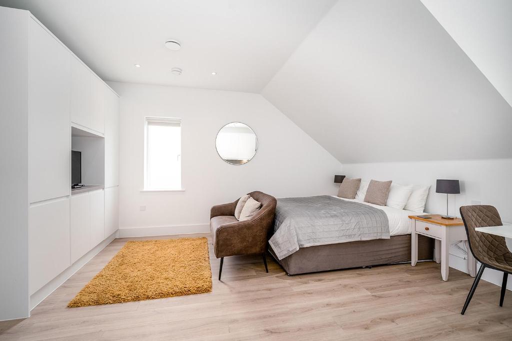 Postel nebo postele na pokoji v ubytování Citystay - Finch House