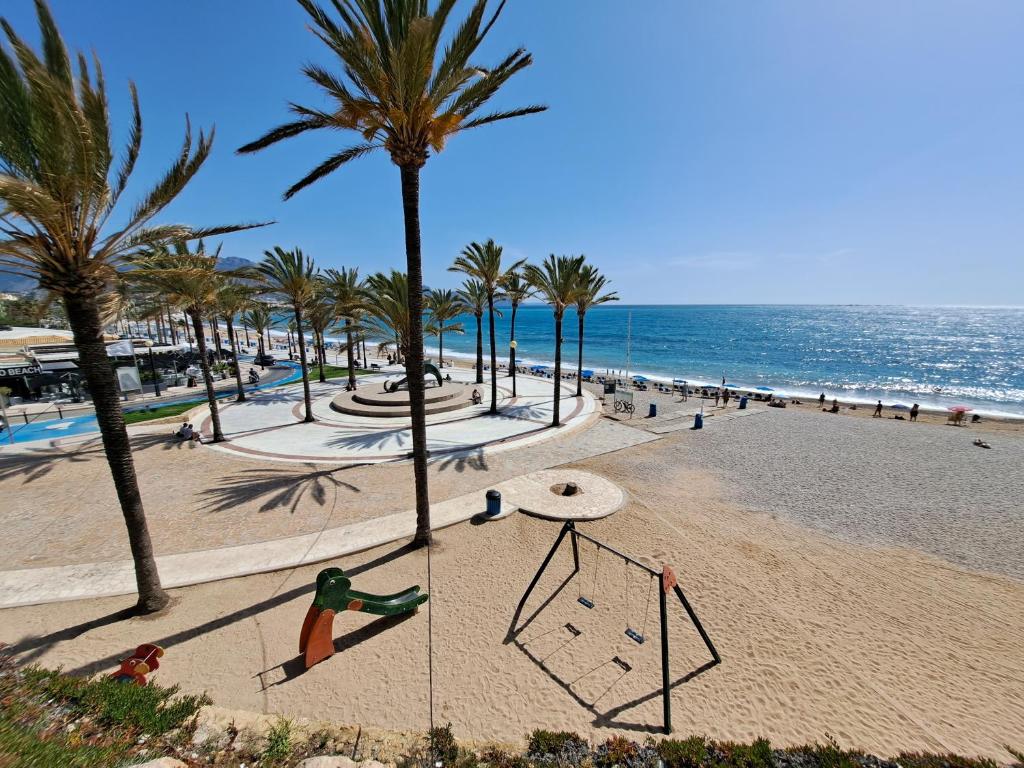 Booking.com: Three Bedroom Apartment in Albir - PLAYAMAR II ...
