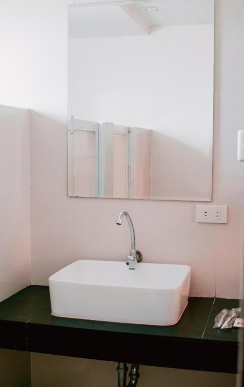Be-ing Suites - Standard Twin Studio