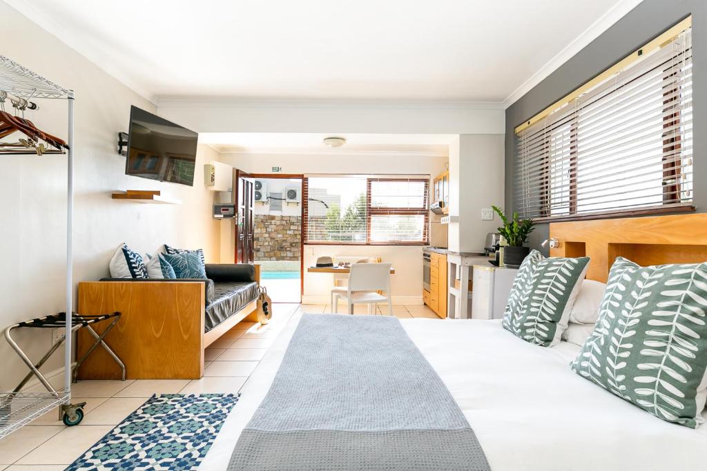 Beach Studios- Camps Bay - Appartement Met Uitzicht Op Het Zwembad