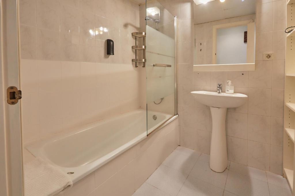 Koupelna v ubytování Two Bedrooms Leonor Davalos 2