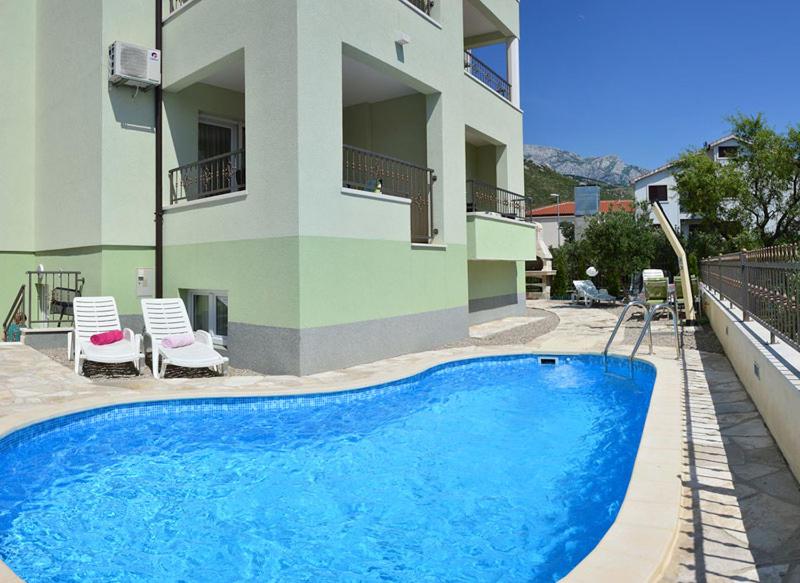 Fotografie z fotogalerie ubytování Apartmani Obala v destinaci Promajna