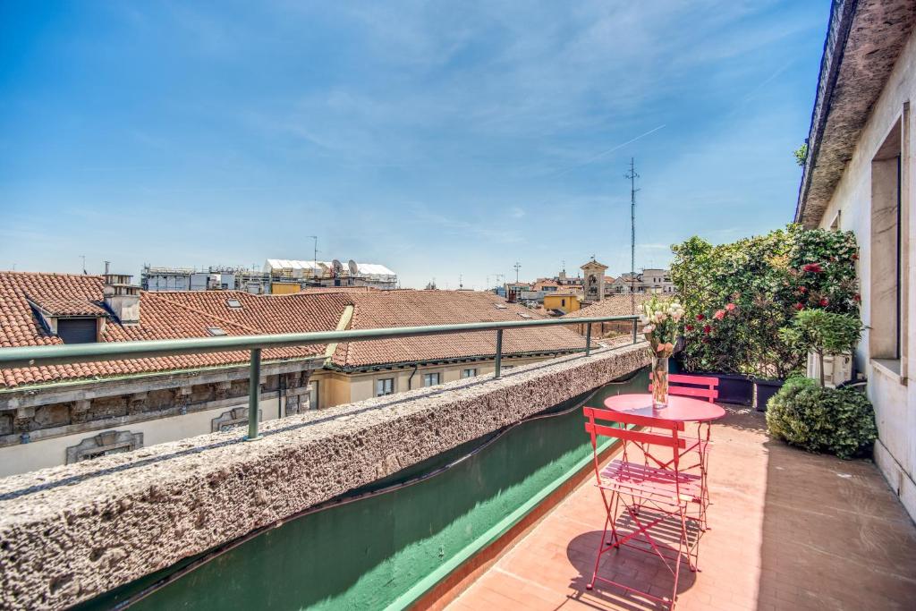 Milhouse Suites Duomo - Resim 23