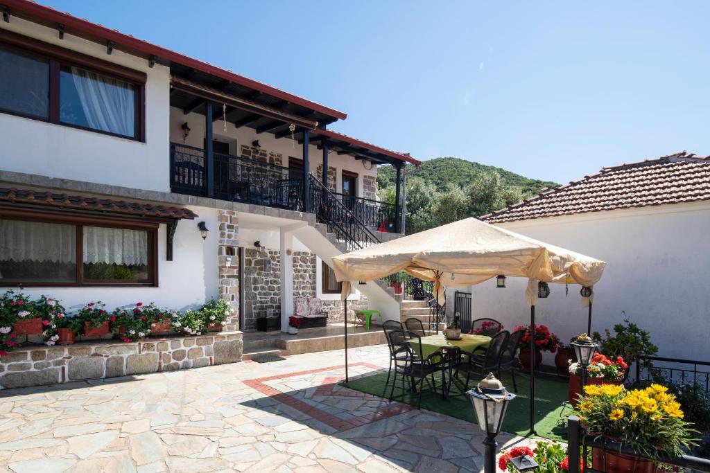 Nespecifikovaný výhled na hory nebo výhled na hory při pohledu z apartmánu
