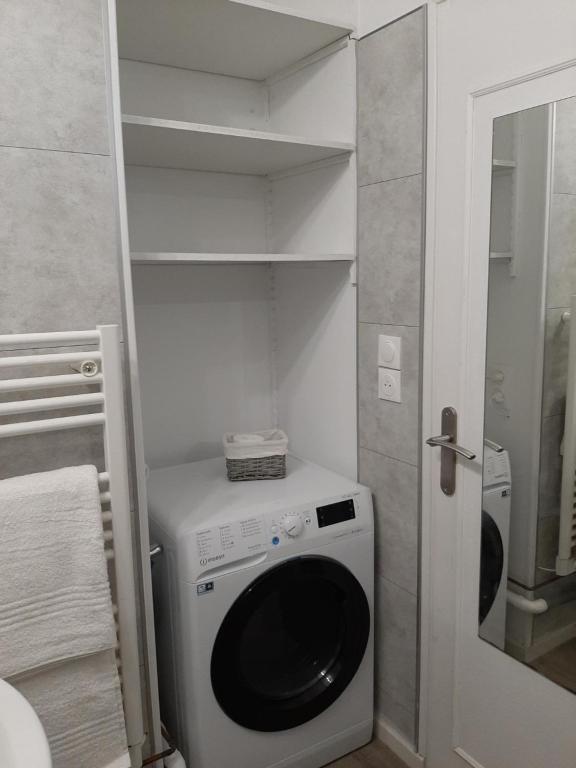 Zdjęcie z galerii obiektu Home-Sweet-Home Superbe appartement en hypercentre w La Rochelle