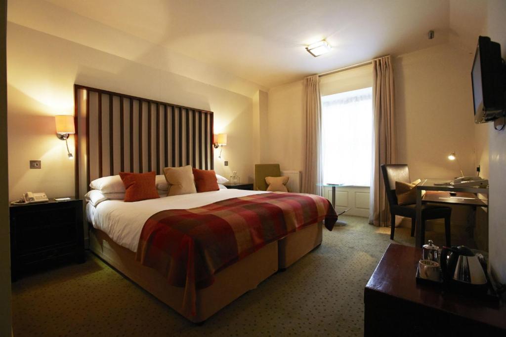 Angel Hotel - 