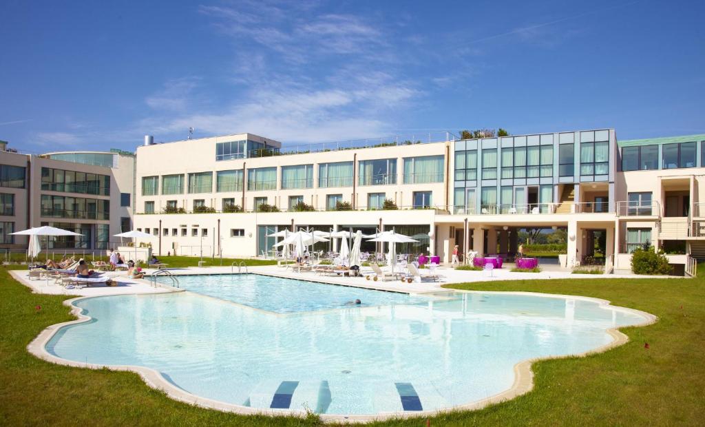 Uappala Hotel Pisa Tower Plaza - Housity