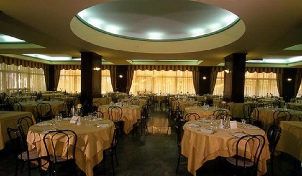 Restaurace v ubytování Hotel Santa Lucia Le Sabbie d'Oro