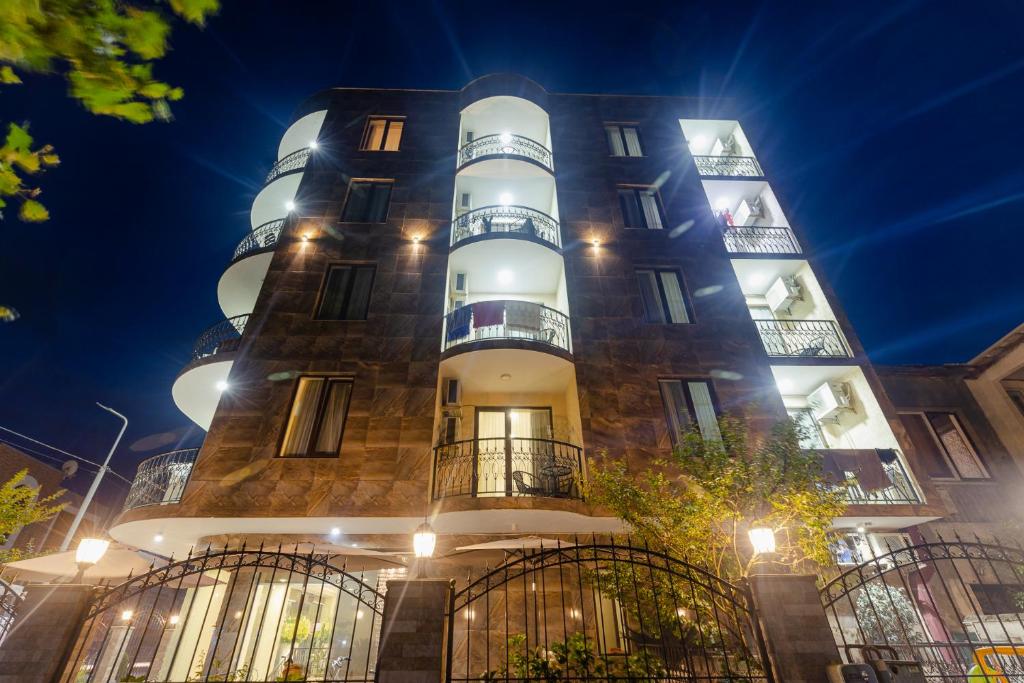 Budova, kde se hotel nachází