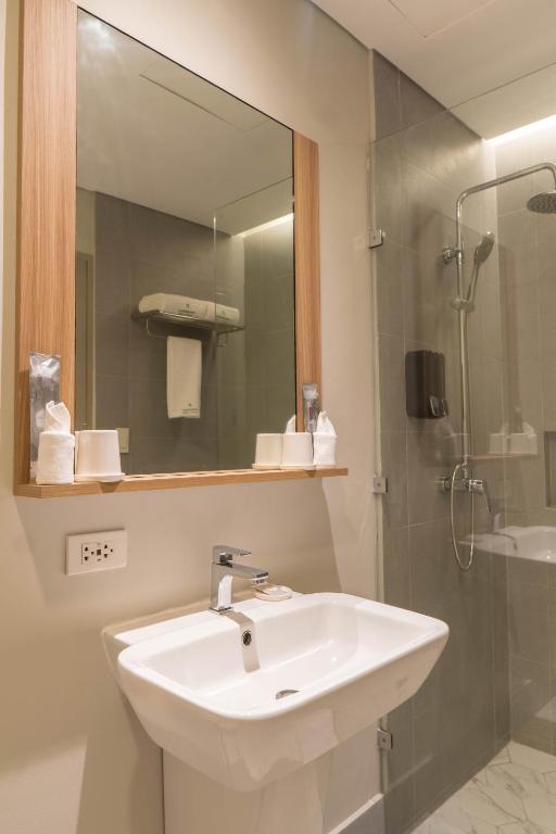 Koupelna v ubytování Primeway Suites Cebu