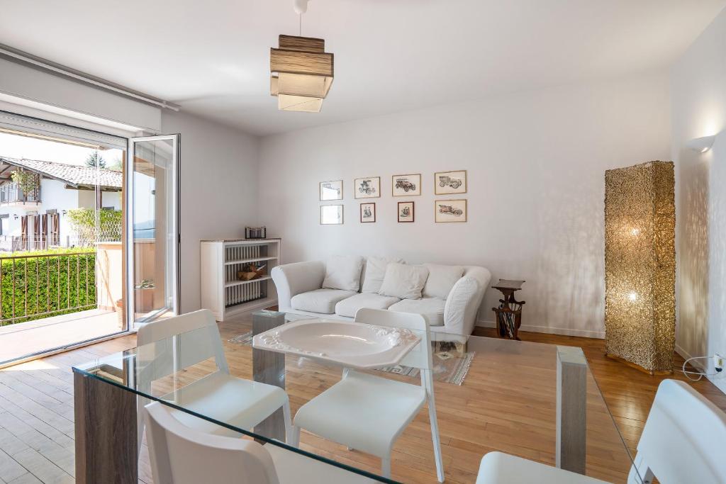 Fotografia z galérie ubytovania Bruna's Apartment v destinácii Belgirate