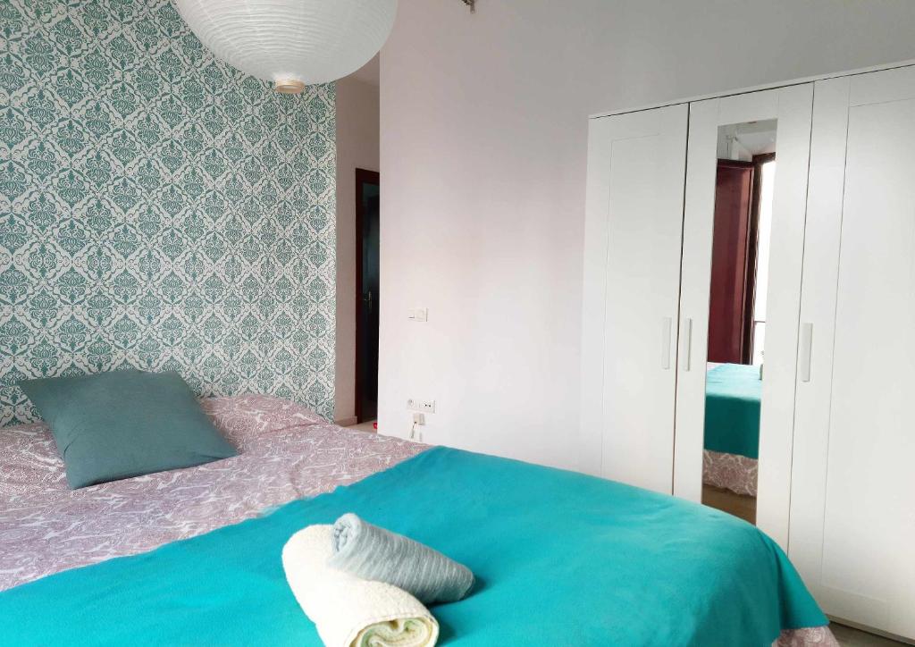 Postel nebo postele na pokoji v ubytování Lovely Center Apartments Seville - Sunny Balcony Alfalf