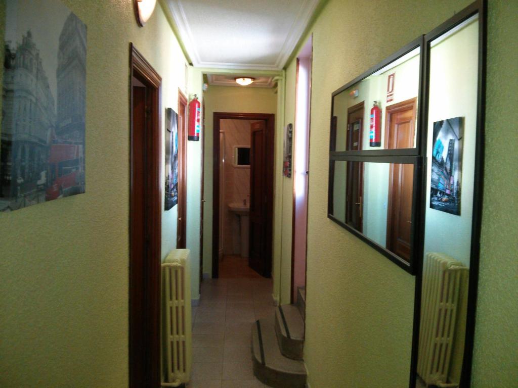 Pension Salamanca - Double Room With Private Bathroom