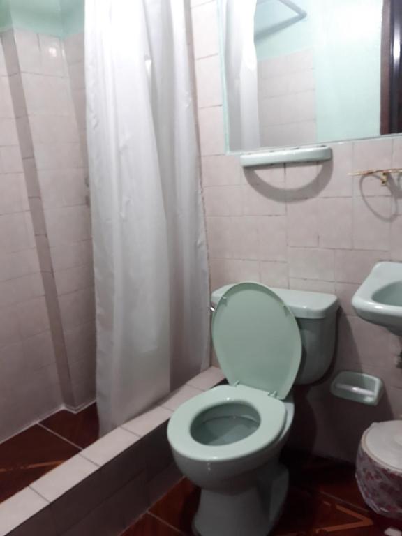 Koupelna v ubytování Hotel Tungurahua