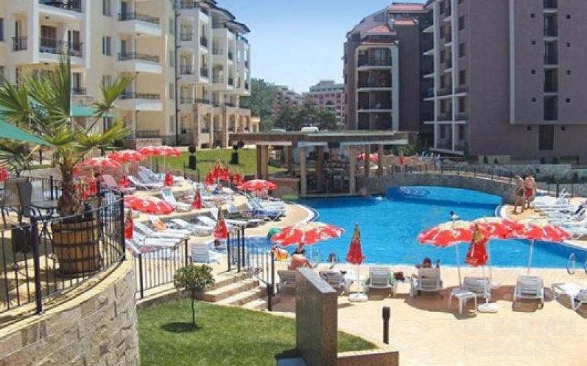 1 bedroom apartment in Sunny Beach Hills complex
