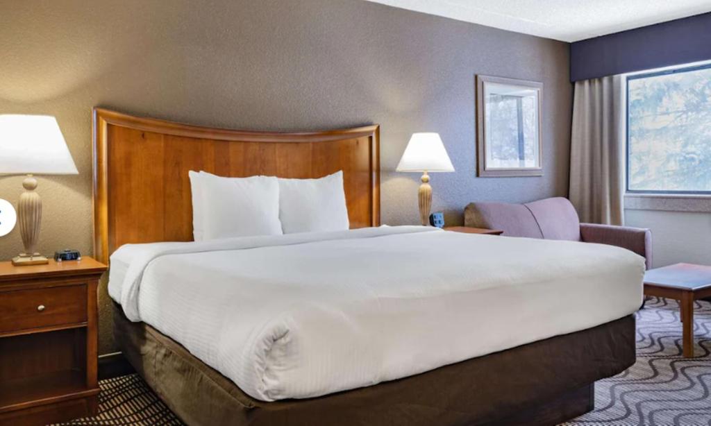 La Quinta by Wyndham Minneapolis-Minnetonka photo