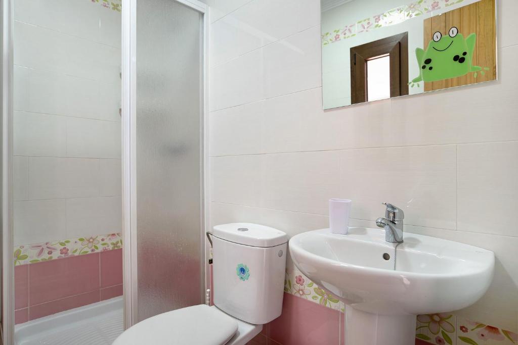 A bathroom at Villa Fornell Atico