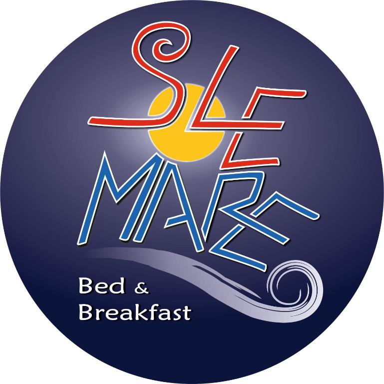 un cartello per un ristorante con le parole dormire max e bed and breakfast di Sole Mare B&B a Giardini Naxos