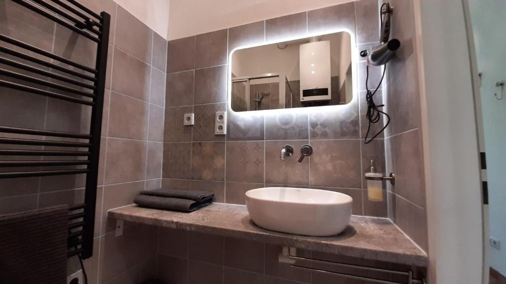 Pia's Gardenview - 10