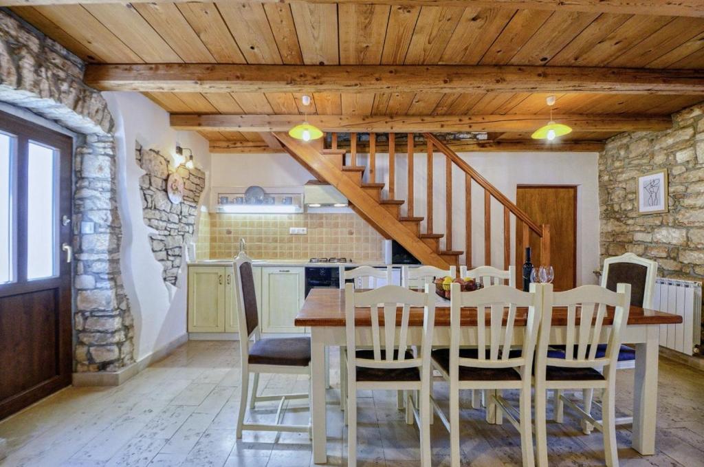 Fotografia z galérie ubytovania Villa Rosana in Muntić - Haus für 4-5 Personen v destinácii Pula