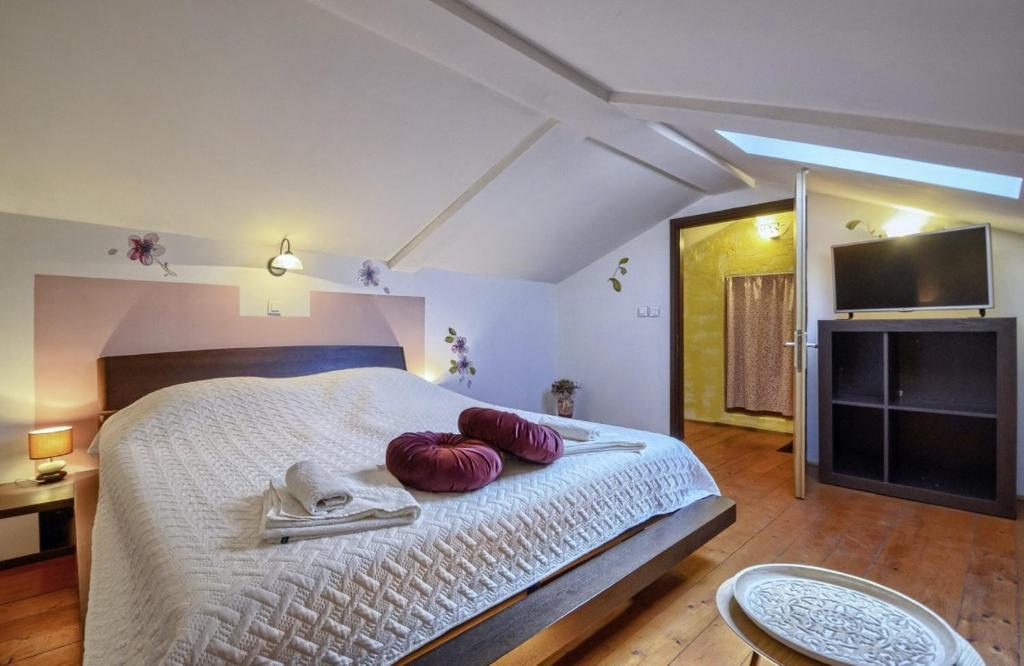Posteľ alebo postele v izbe v ubytovaní Villa Rosana in Muntić - Haus für 4-5 Personen