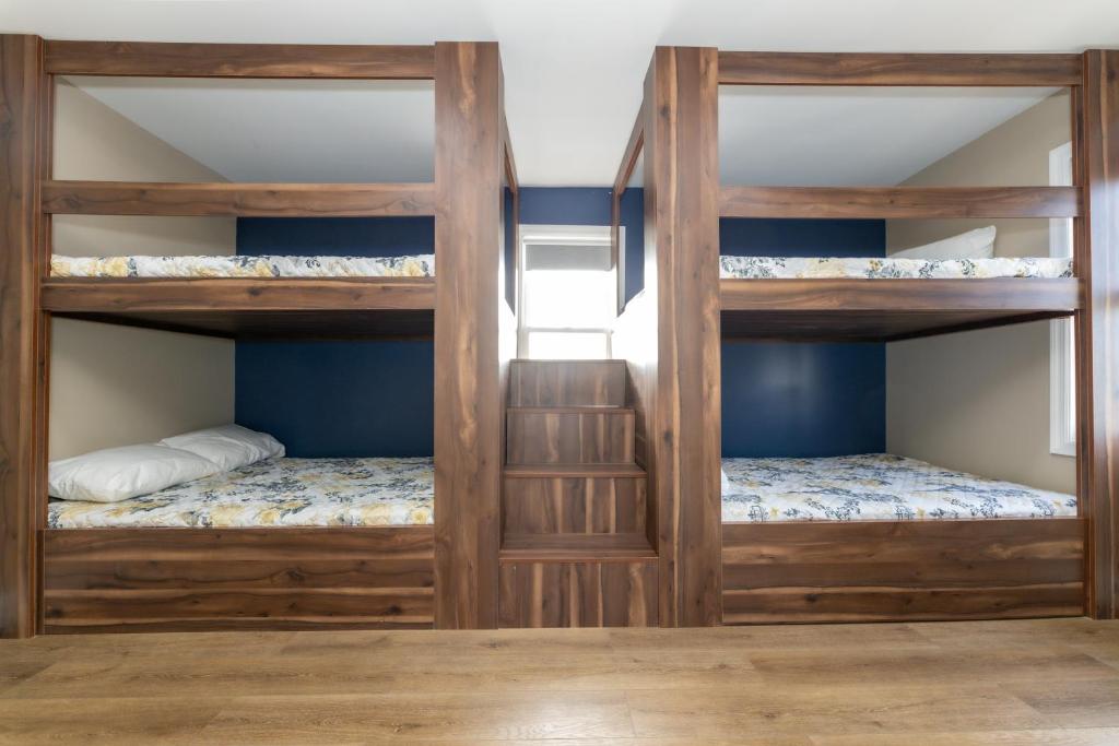 Seaside Sands Inn photo