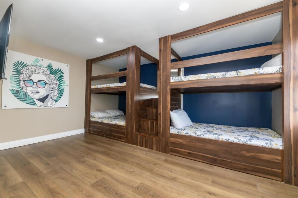 Seaside Sands Inn photo