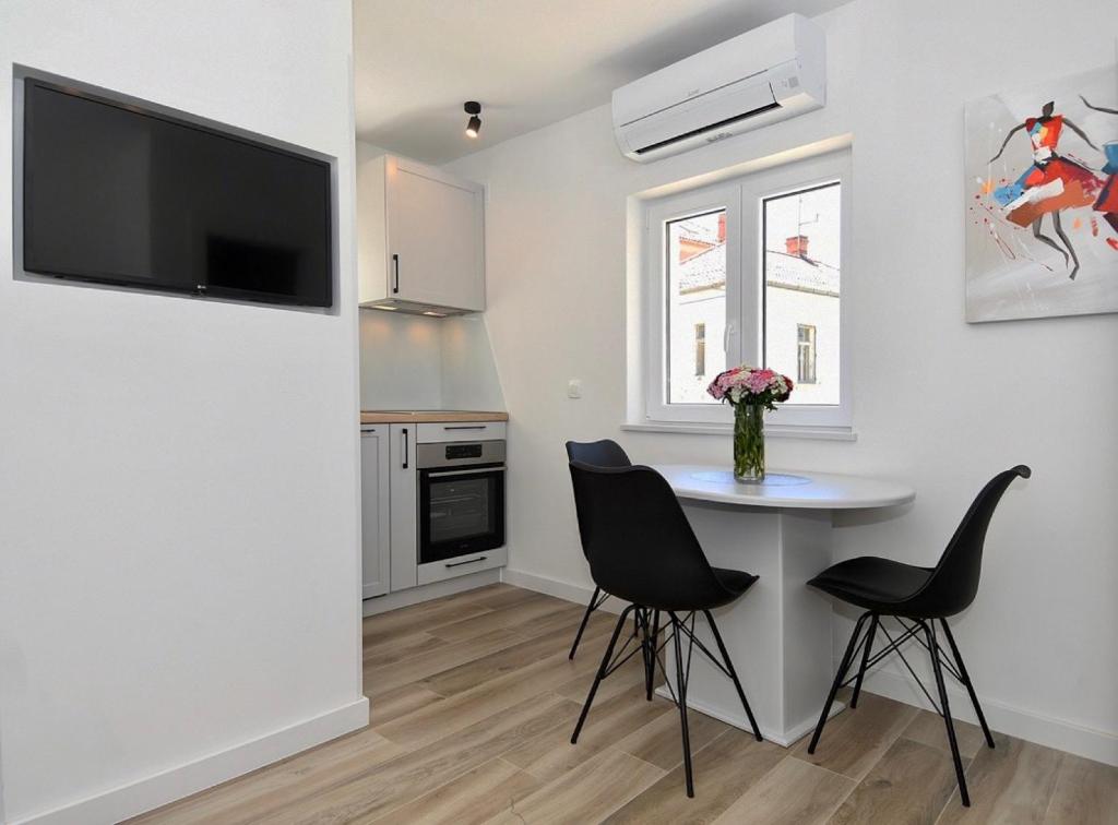 Modern Jacuzzi Apartment Mickey - 8