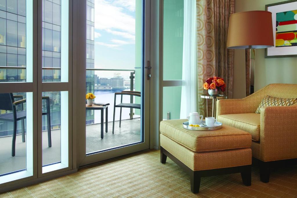 Four Seasons Baltimore photo