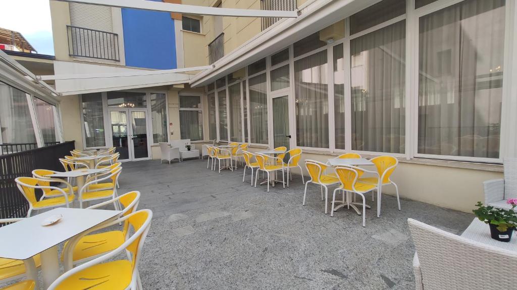 Restaurace v ubytování Hotel Corona