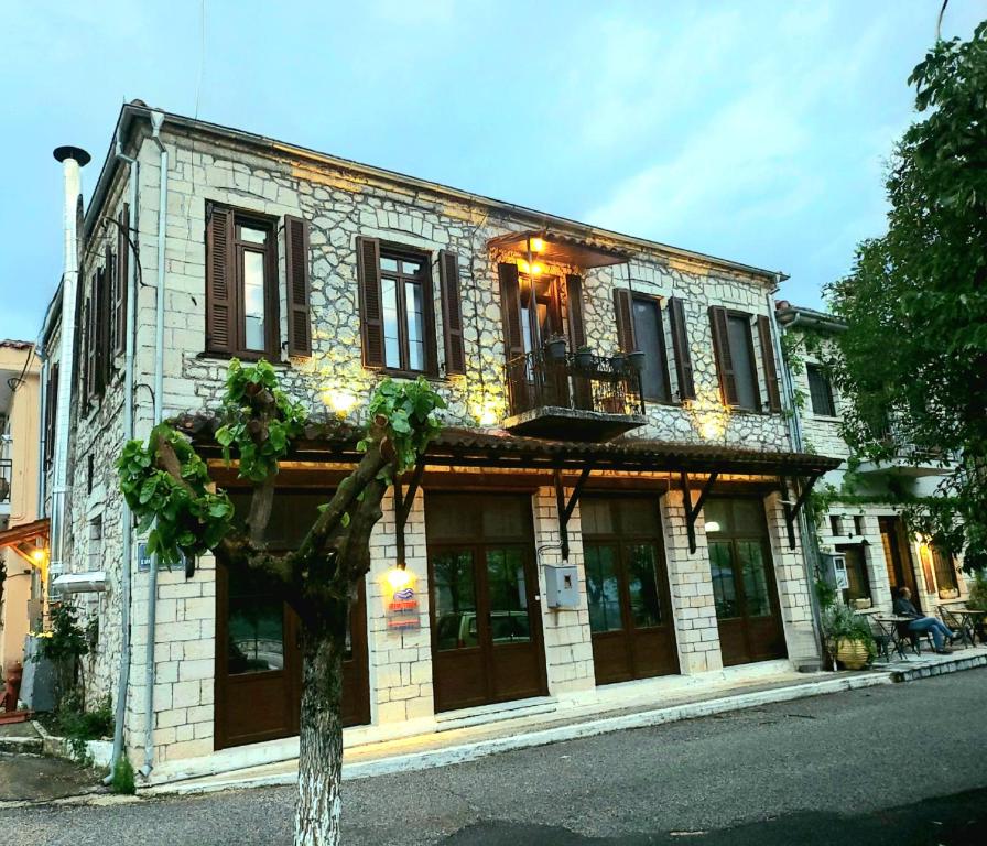 Fotografie z fotogalerie ubytování Helios Epirus- Deluxe Apartment 90sq. v destinaci Doliana