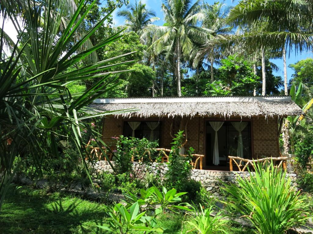 Zahrada ubytování Camiguin Volcan Beach Eco Retreat & Dive Resort