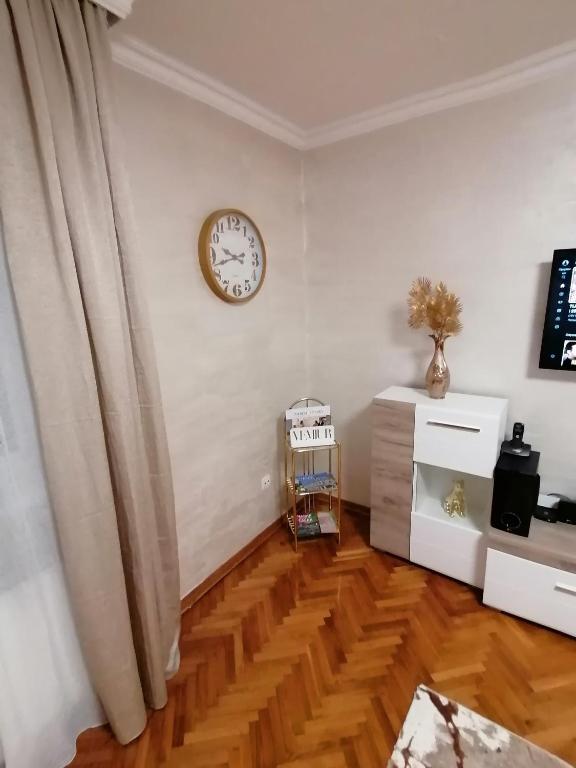 TV a/nebo společenská místnost v ubytování VEMIUR