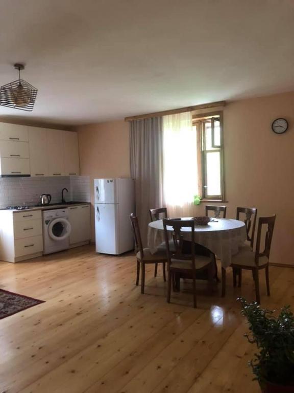 Kuchyň nebo kuchyňský kout v ubytování guesthouse MUKHA