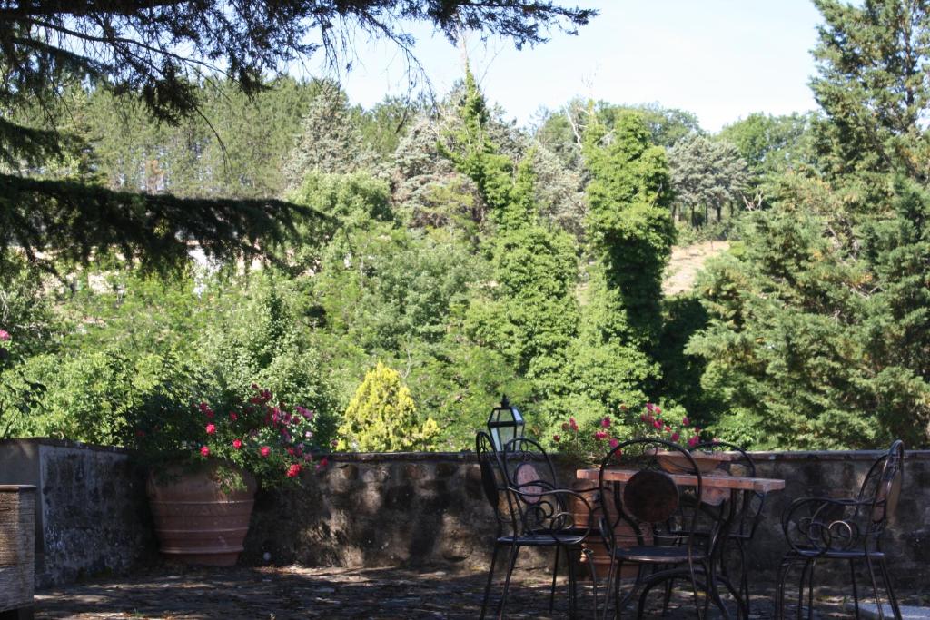 Ogród w obiekcie Agriturismo Borgo Il Bonagino