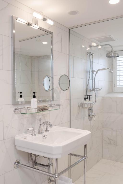 The Observatory Hotel Christchurch - Resim 40