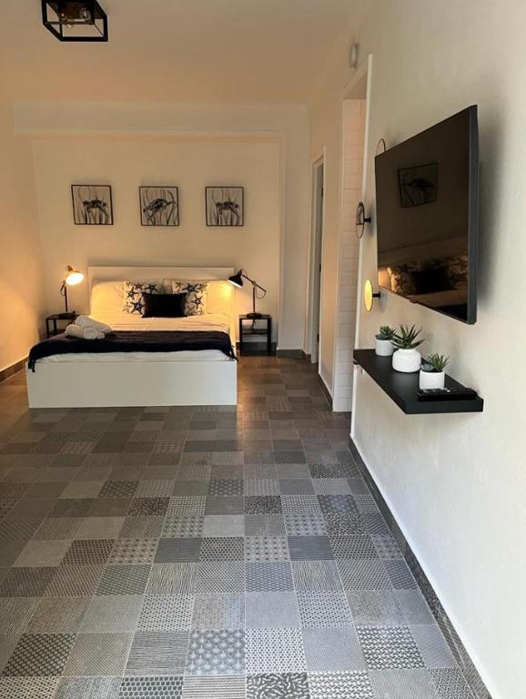 NEWLY DECORATED IN JAN 15 2022 8BR/7.5BR FREE EARLY CHECKIN