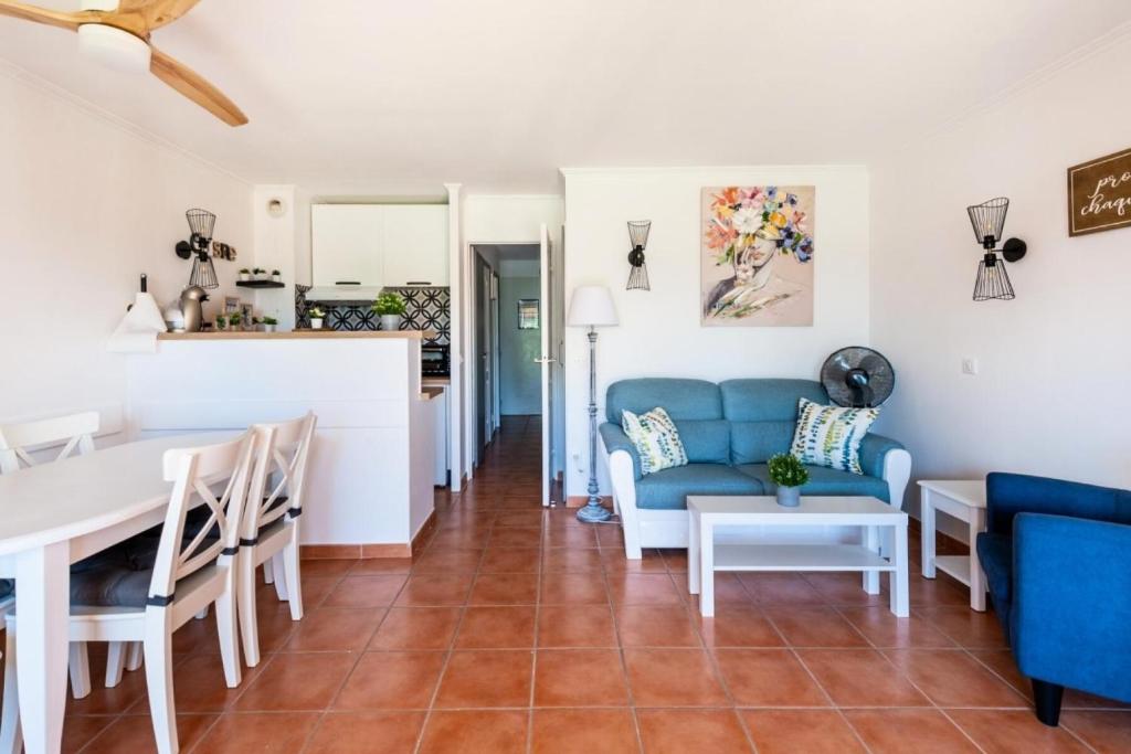 Imagen de la galería de Village Pont Royal en Provence - maeva Home - Appartement décoré avec goû 144, en Mallemort