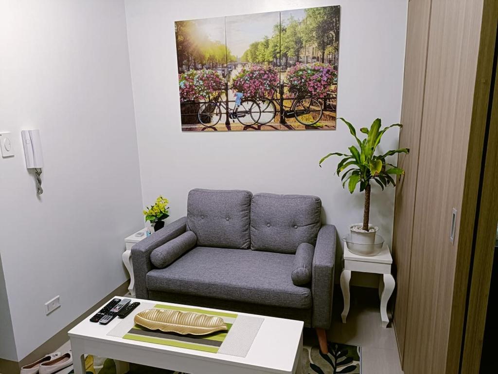 Gallery image of Home away from Home in Manila