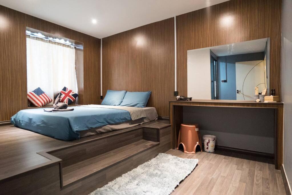 Postel nebo postele na pokoji v ubytování bamboo homestay M2 小竹林 仙本那 榻榻米独栋房源六间房间独立卫生浴 步行码头十分钟