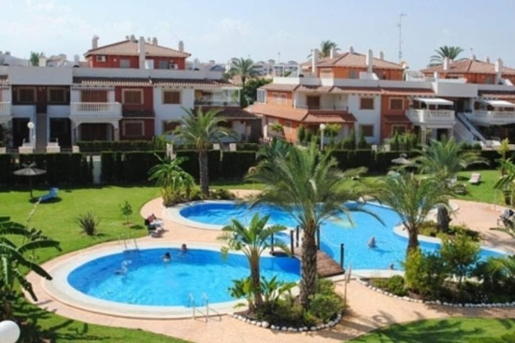 Villa with Stunning Facilities in Alicante
