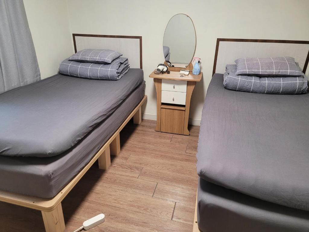 Able Guesthouse Hongdae - Chambre Lits Jumeaux Avec Salle De Bains Privative