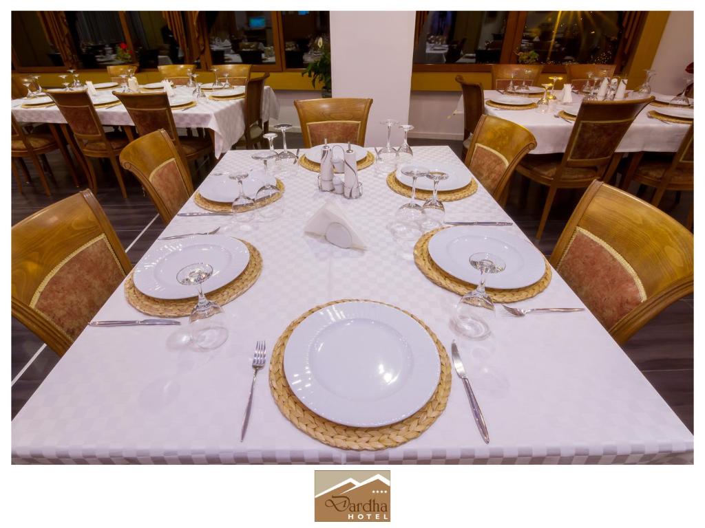 Restaurace v ubytování Hotel Dardha